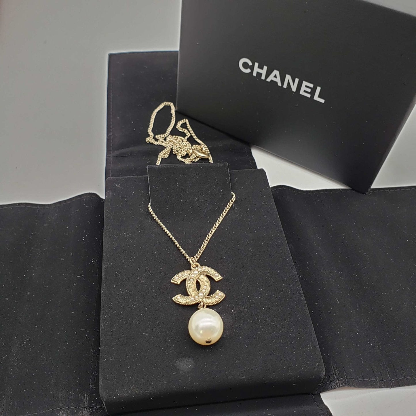 CHANEL Pearl Goldish Color Necklace Adjustable Sizes