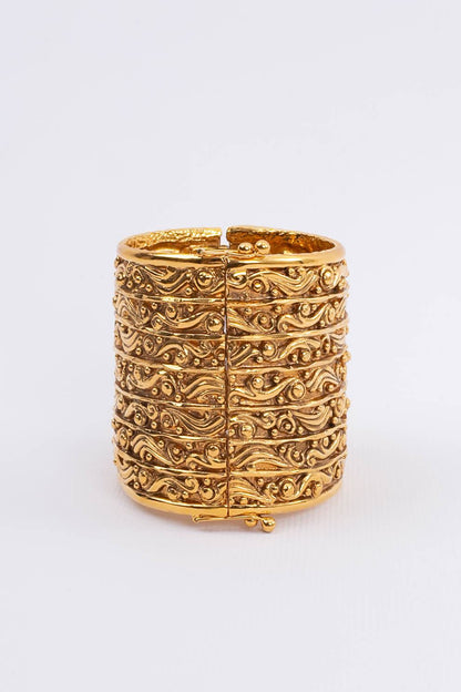 Bracelet manchette dore Chanel 1980s