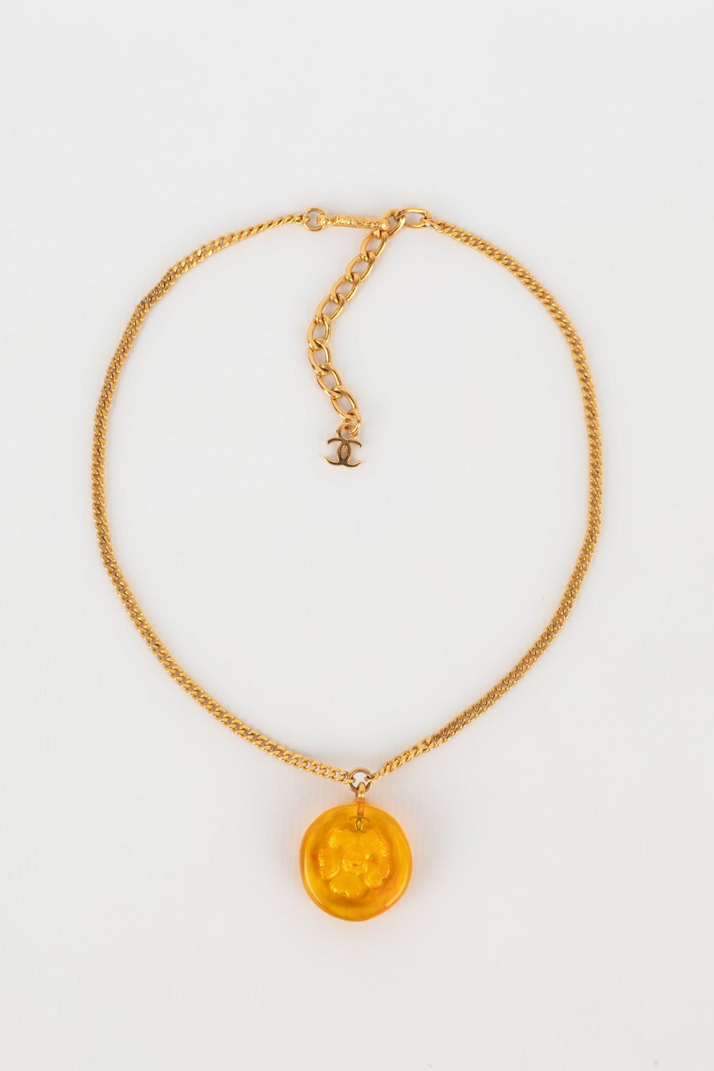 Collier camlia Chanel