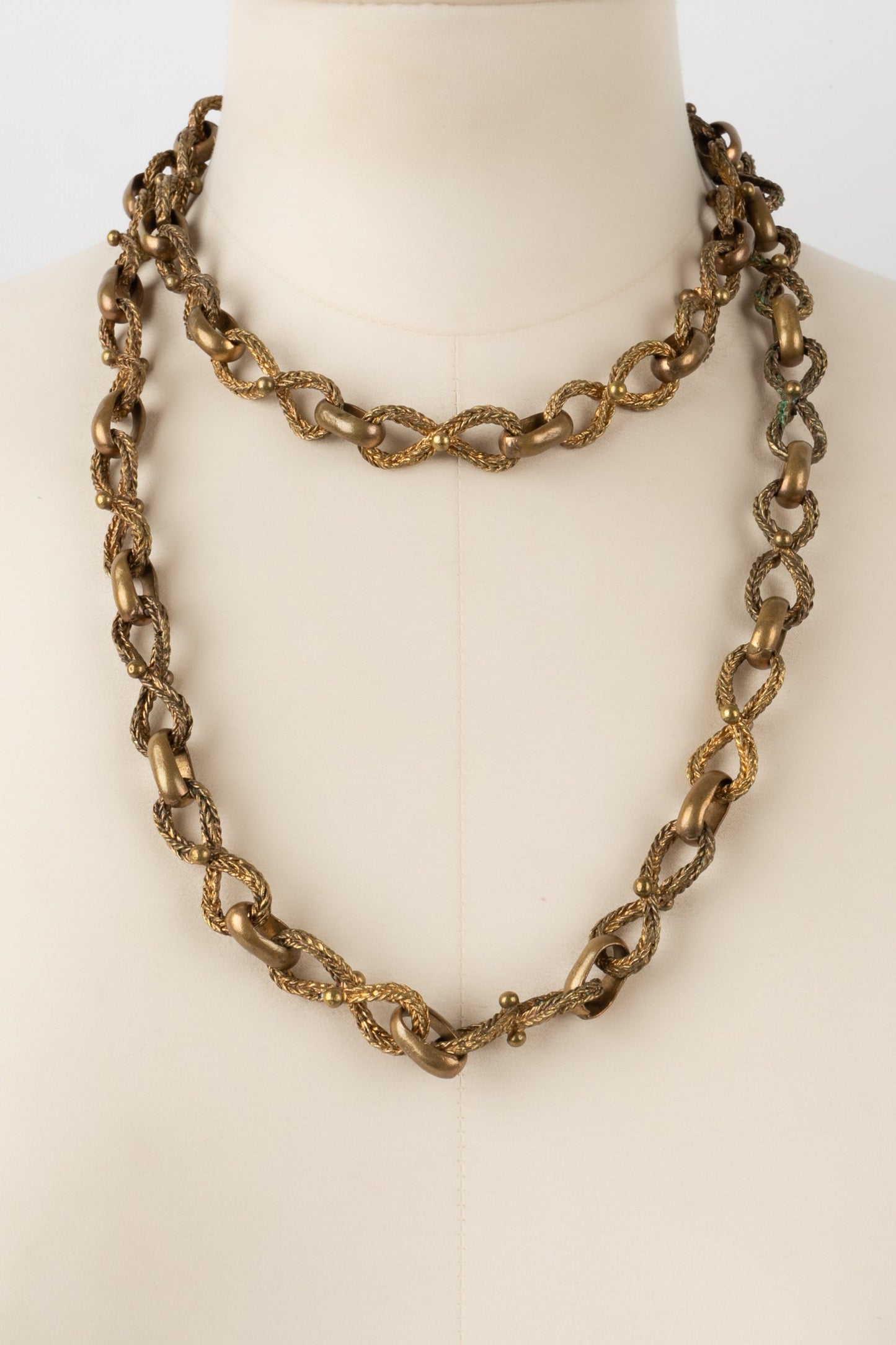 Collier dor Chanel 1950-60