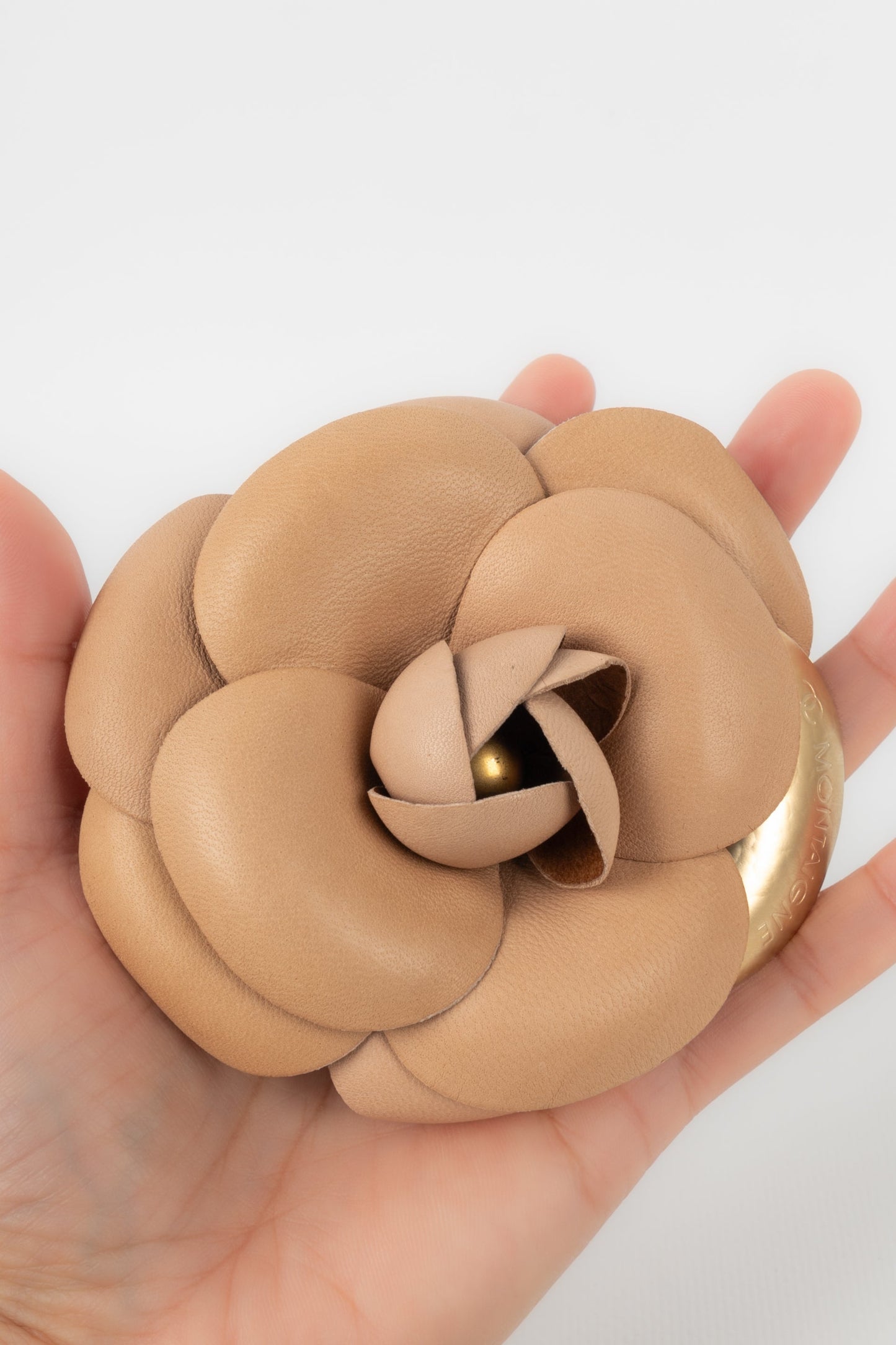 Broche Camlia Chanel