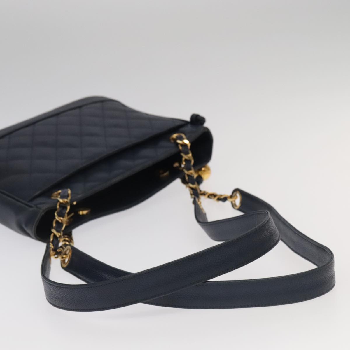 CHANEL Matelasse Chain Shoulder Bag Caviar Skin Navy Gold CC ep6286