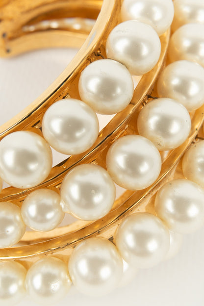 Bracelet manchette de perles nacres Chanel