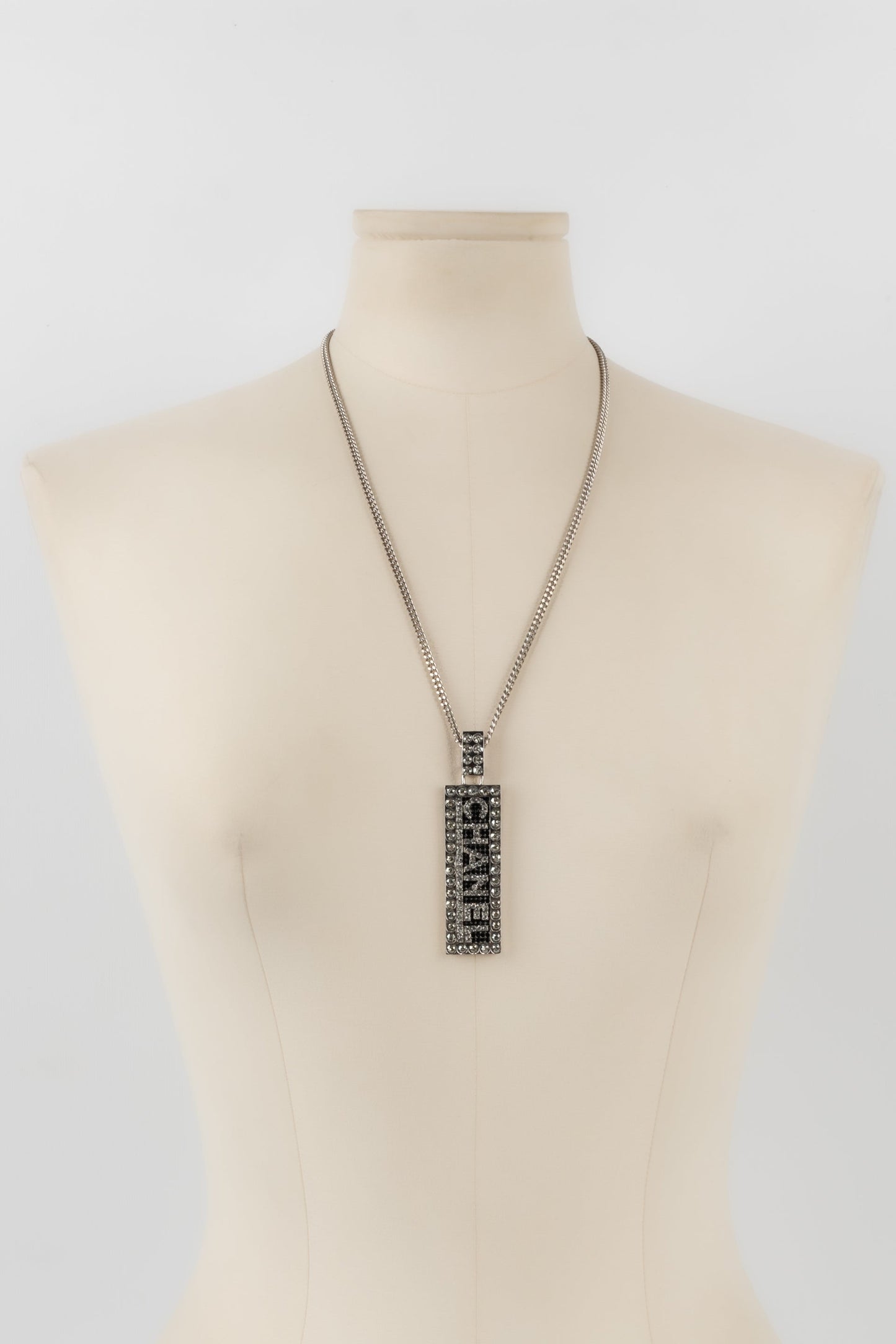 Collier argent Chanel Automne 2003