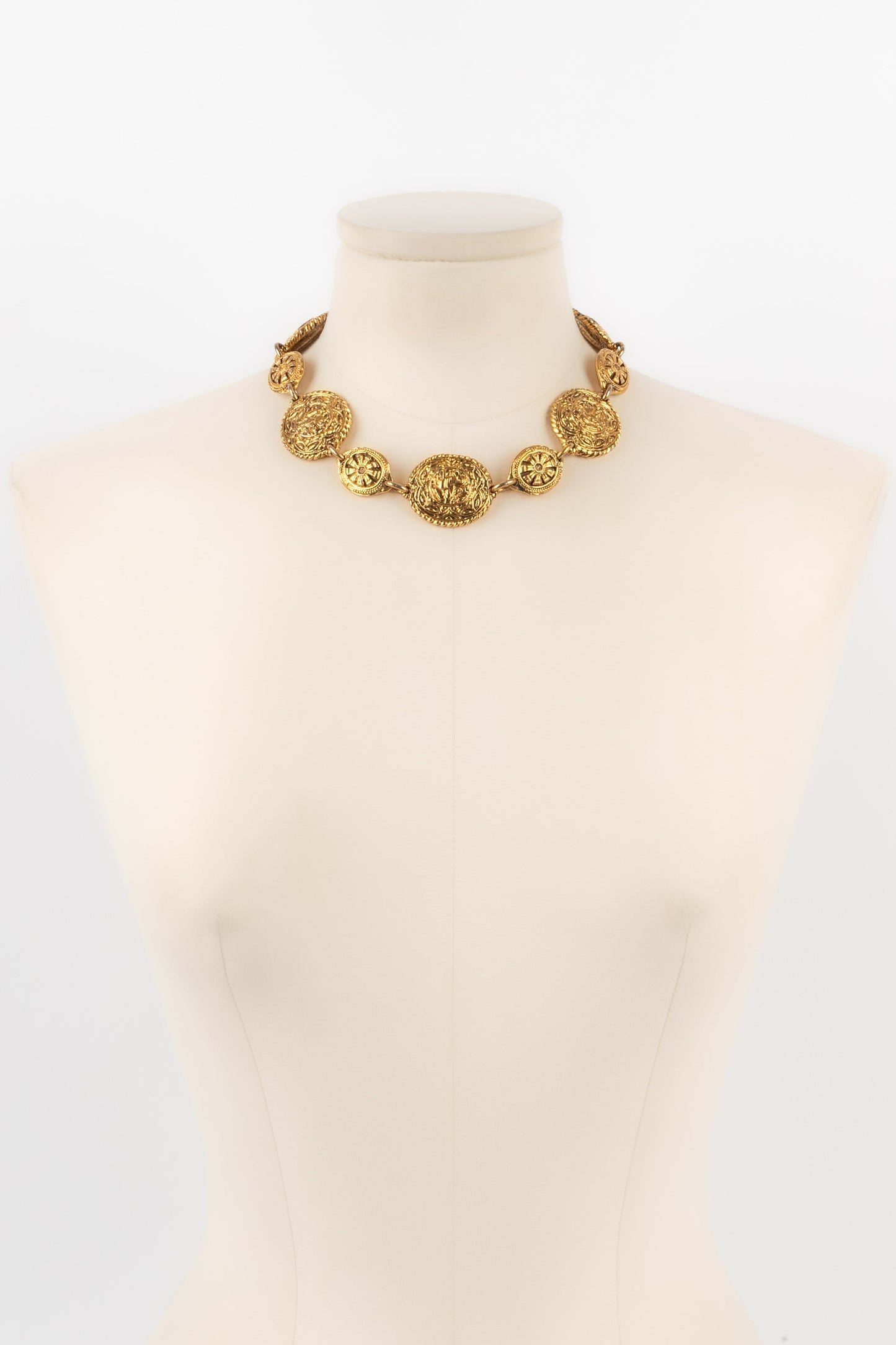 Collier dor Chanel 1980s