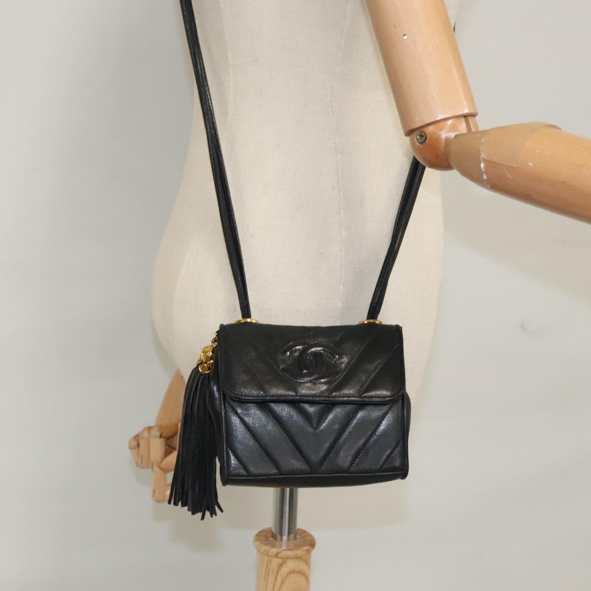 CHANEL Shoulder Bag Lamb Skin Black Gold CC FF3402