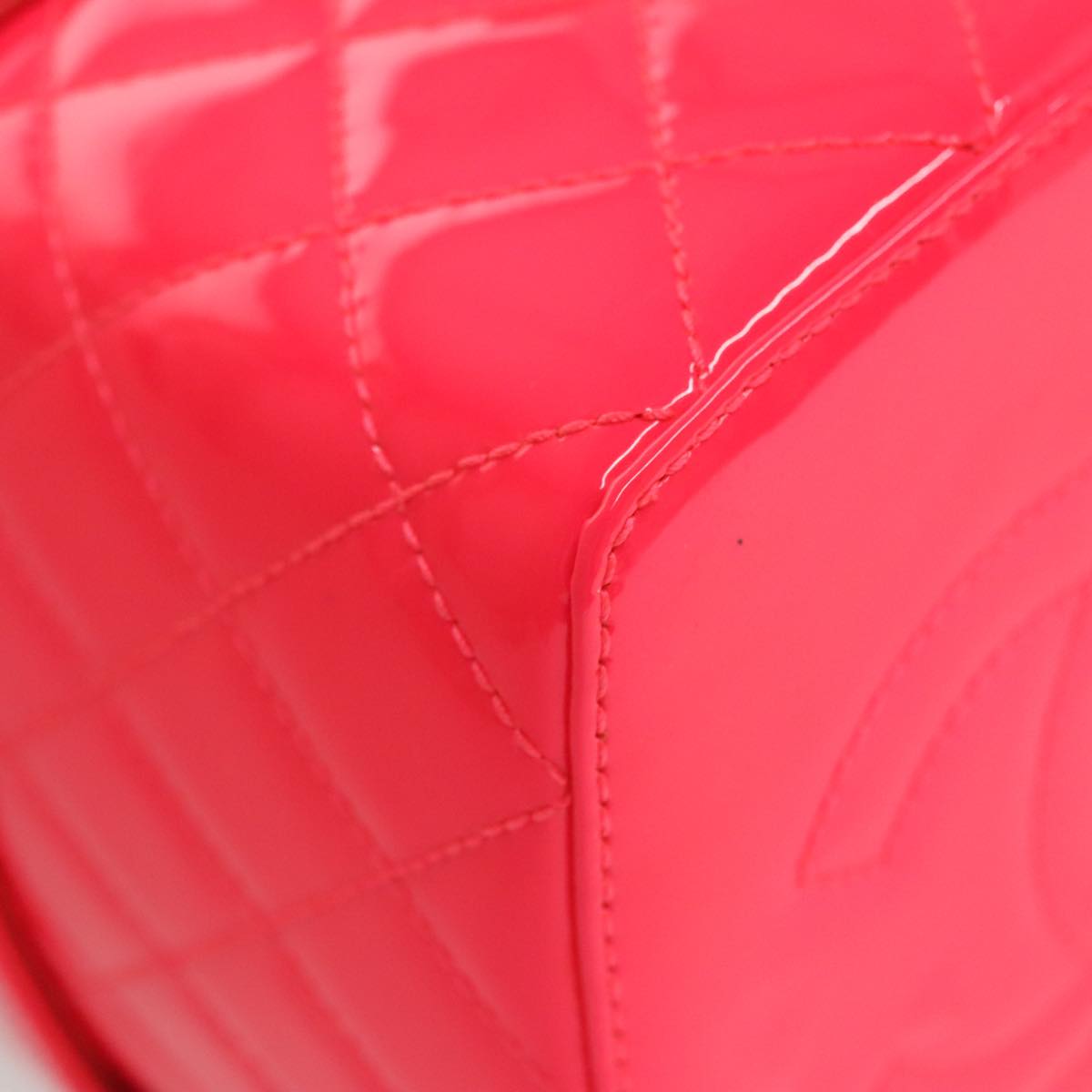CHANEL Vanity Cosmetic Pouch Enamel Pink CC FF4627A