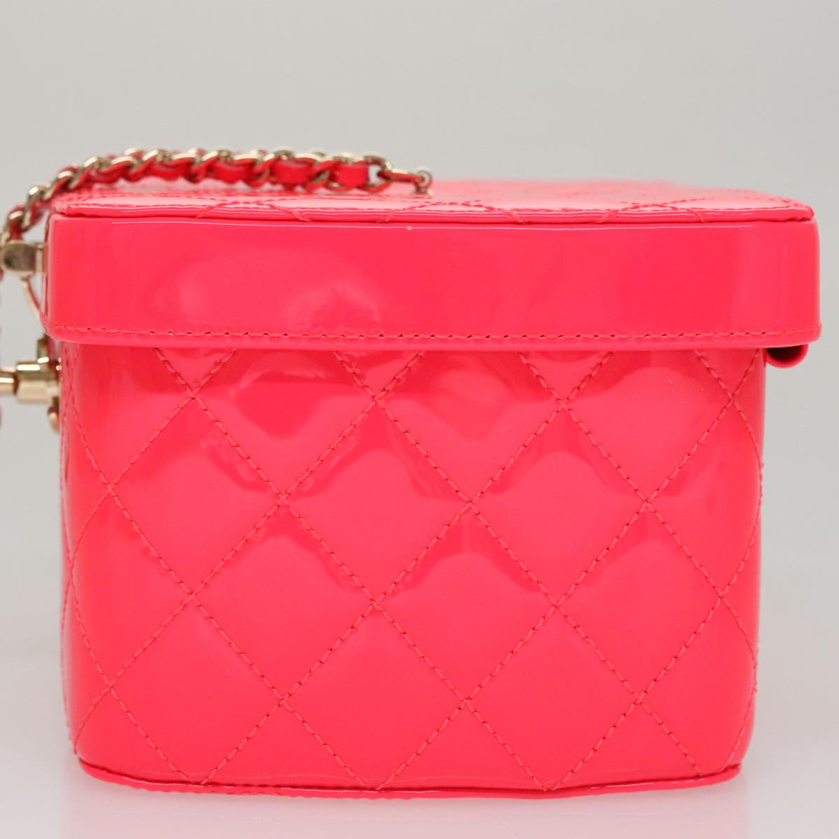 CHANEL Vanity Cosmetic Pouch Enamel Pink CC FF4627A