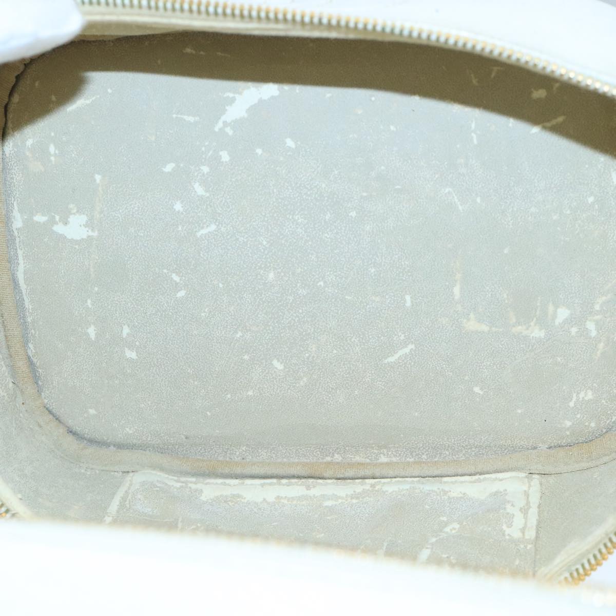 CHANEL Vanity Pouch Caviar Skin White Gold CC fm4190