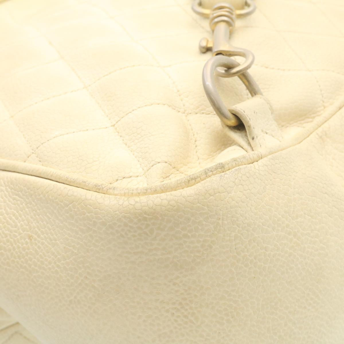 CHANEL Caviar Skin Matelasse Backpack White CC am1922gA