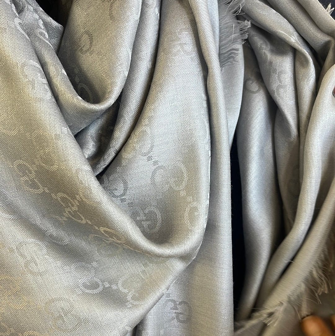 Gucci 135 x 135 Grey Silk Scarf AVL1350