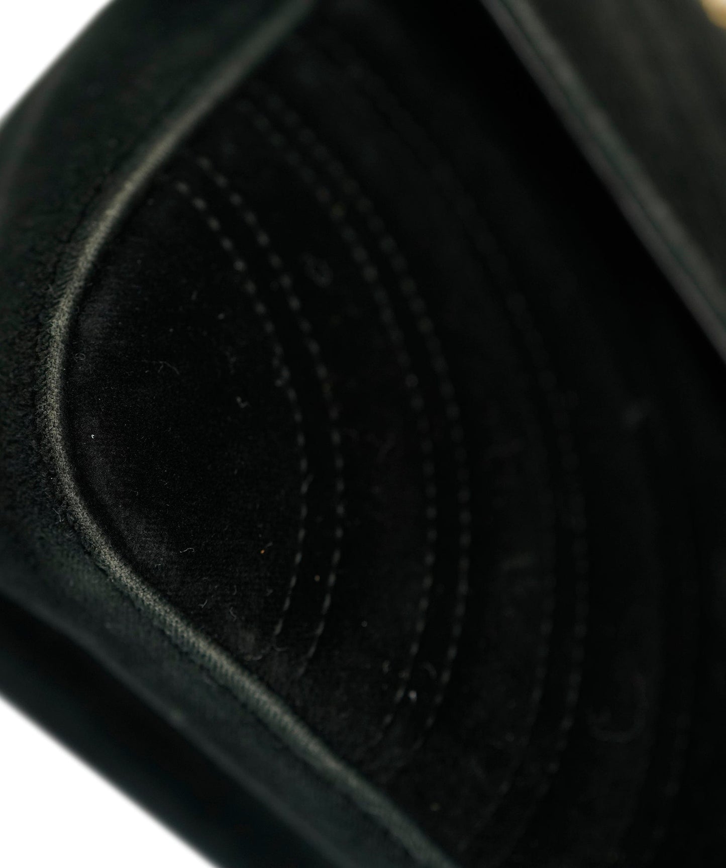 Gucci Black Velvet Medium Marmont ALC0561