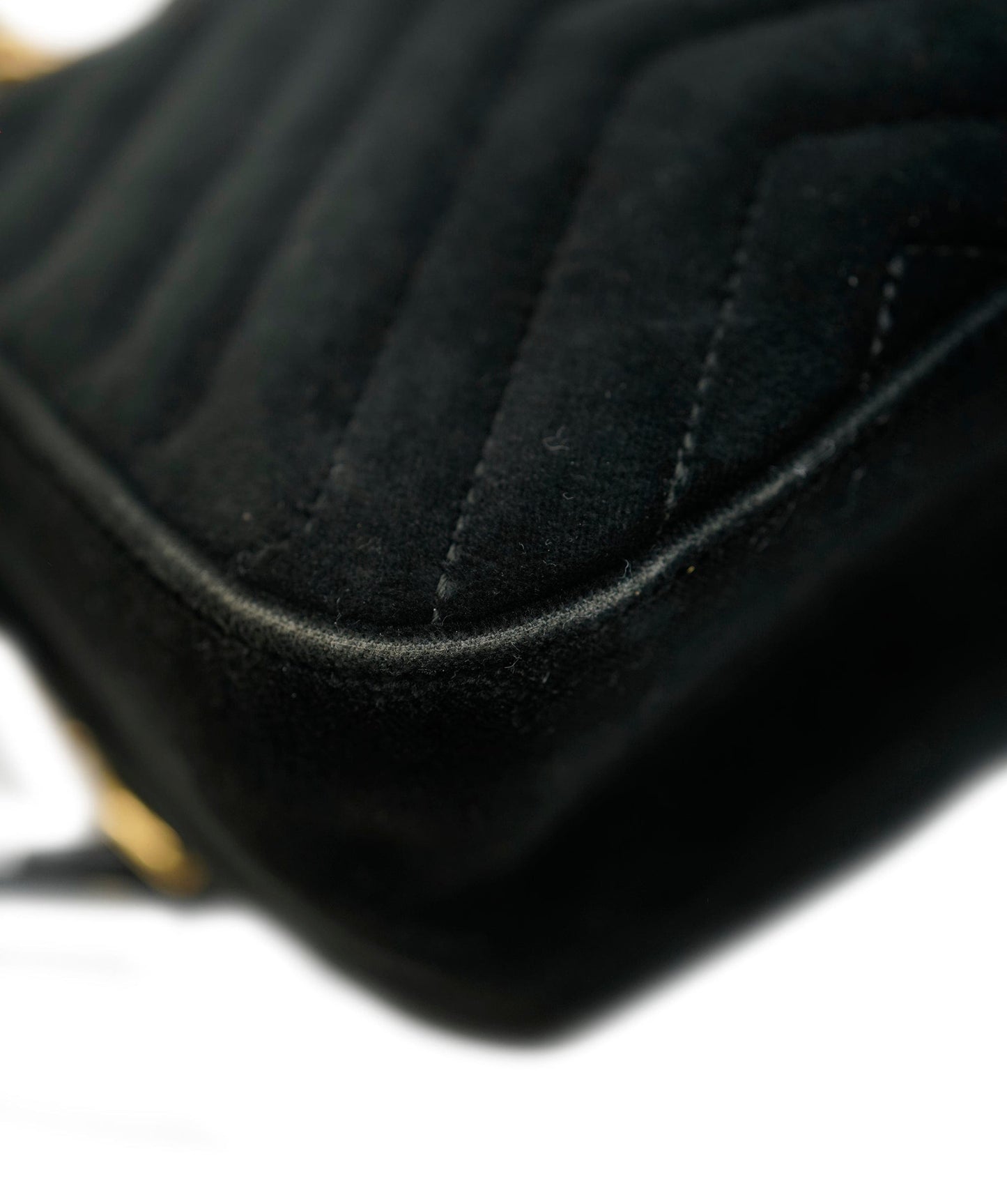 Gucci Black Velvet Medium Marmont ALC0561