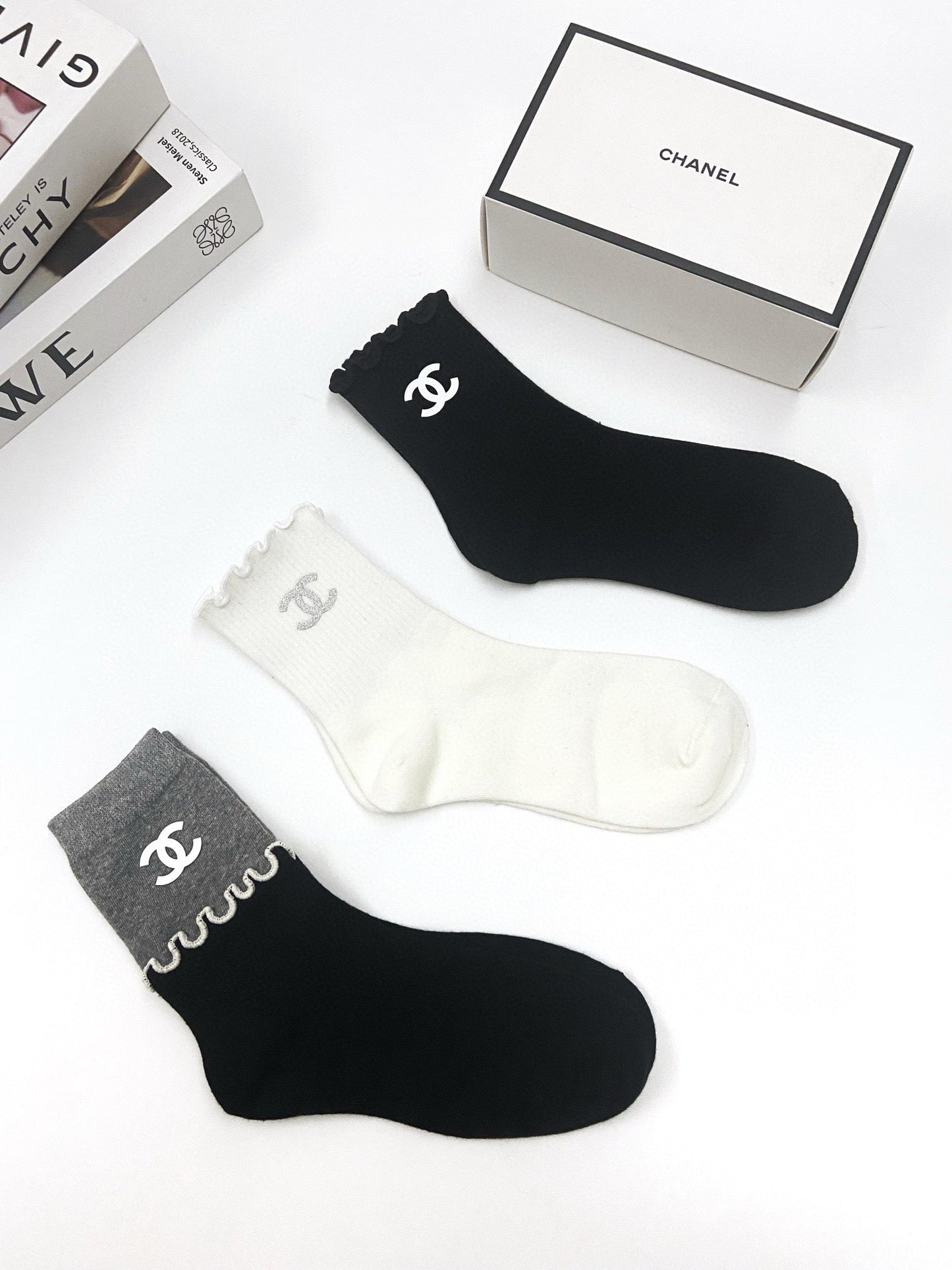 CHANEL SHORT SOCKS 184487 (1 BOX)