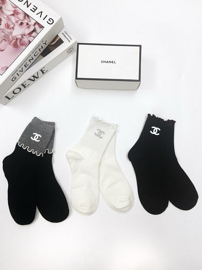 CHANEL SHORT SOCKS 184487 (1 BOX)