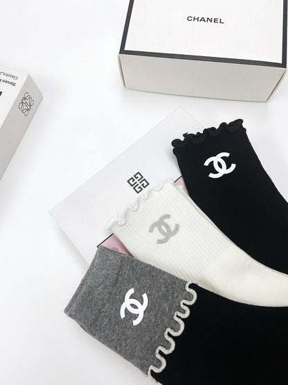 CHANEL SHORT SOCKS 184487 (1 BOX)