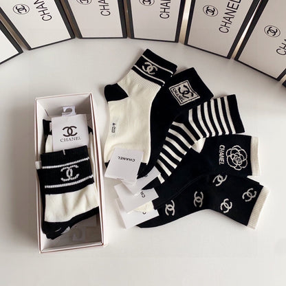 CHANEL SHORT SOCKS 184442 (1 BOX)