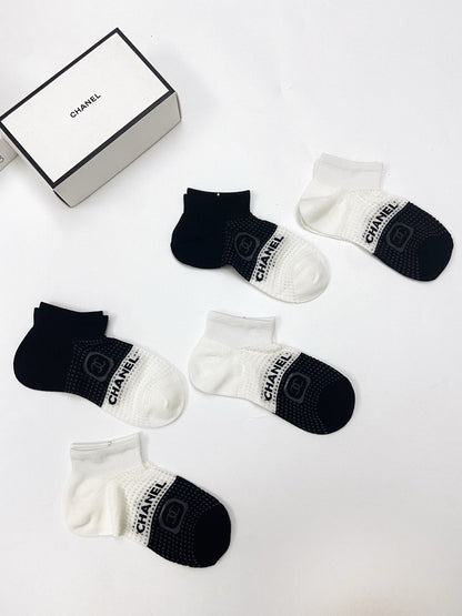 CHANEL ANKLE SOCKS 185802 (1 BOX)