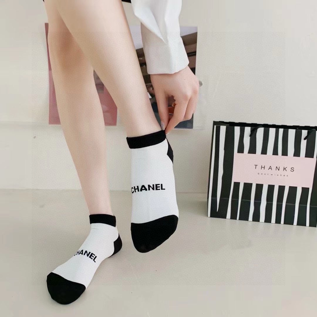 CHANEL ANKLE SOCKS 186733 (1 BOX)