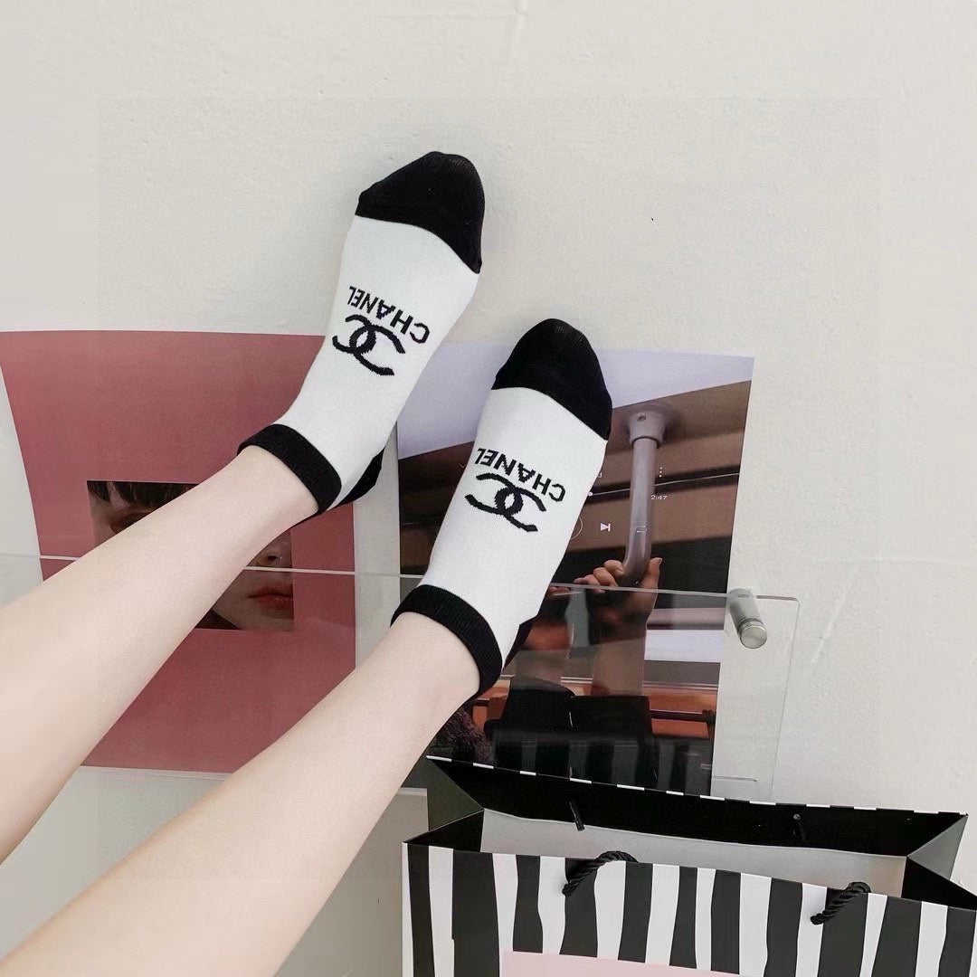 CHANEL ANKLE SOCKS 186733 (1 BOX)