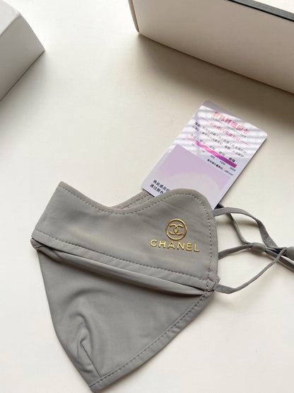 CHANEL SUNSCREEN MASK 189470 (1 BOX)