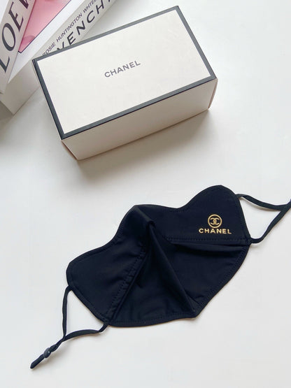 CHANEL SUNSCREEN MASK 189471 (1 BOX)