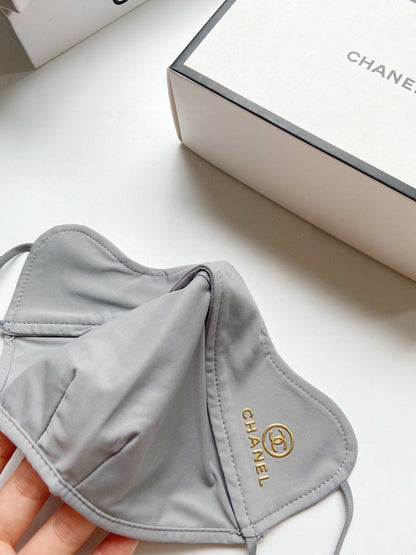 CHANEL SUNSCREEN MASK 189471 (1 BOX)
