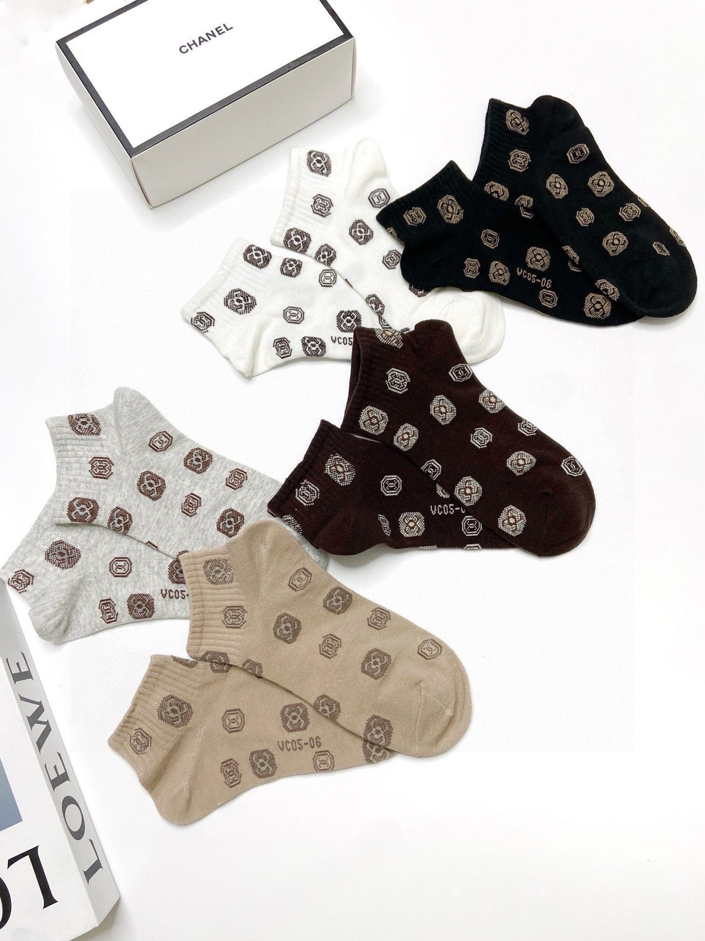 CHANEL ANKLE SOCKS 189476 (1 BOX)