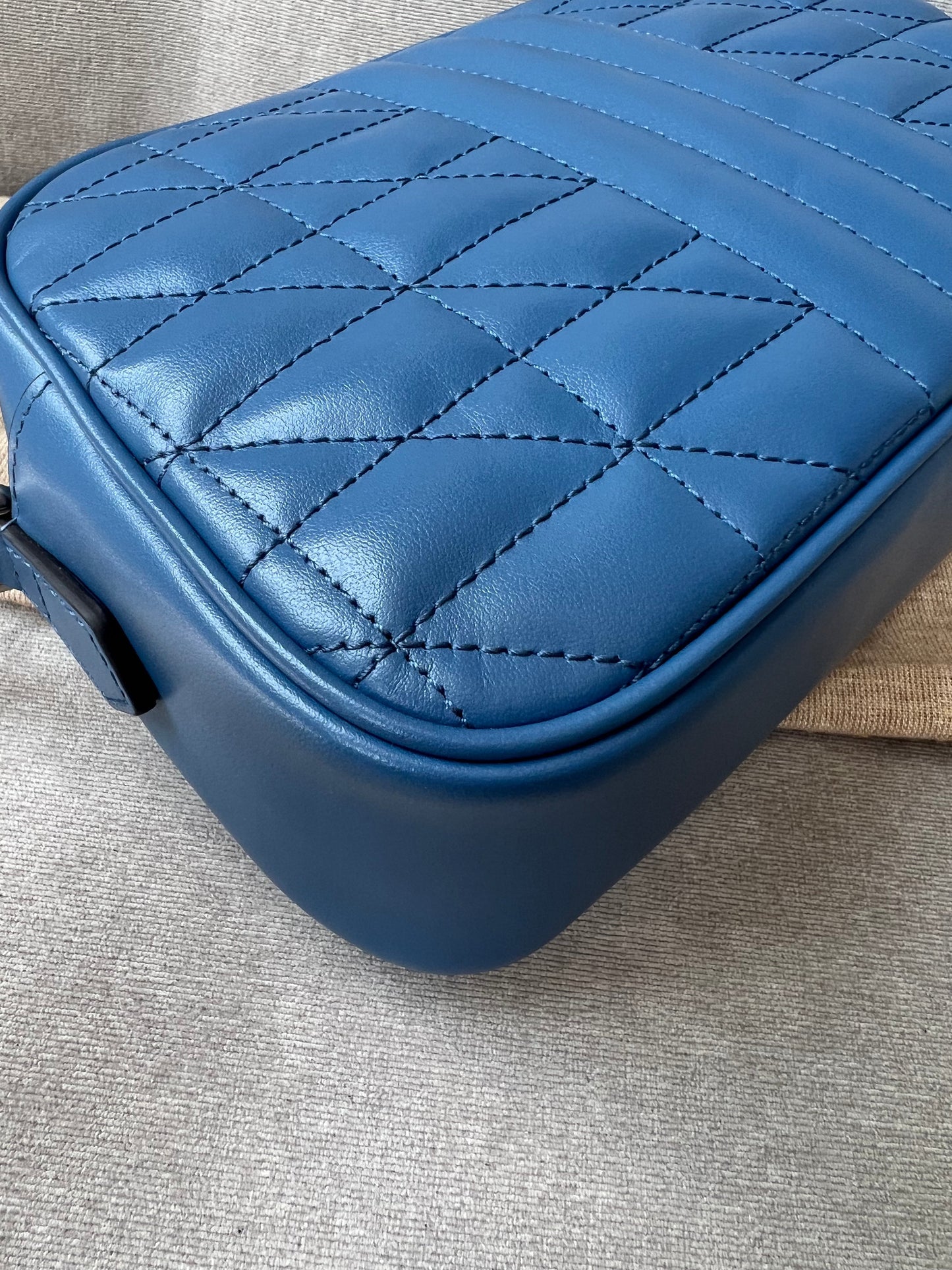 Gucci Aria GG Blue Marmont Small Shoulder Bag ( 1250)