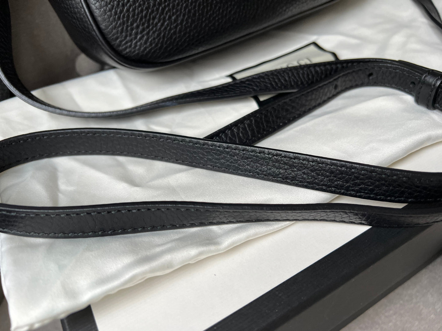 Gucci Black Soho Disco ( 1050)