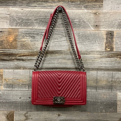 Chanel Chevron Quilted Medium Boy Bag