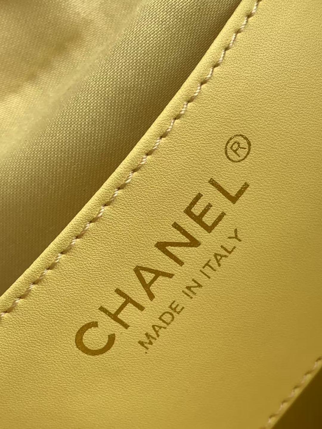 CHANEL 25C Hobo Bag 30cm Yellow Grained Calfskin