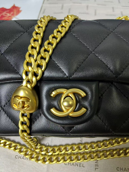 CHANEL 25C Mini Flap 19cm Black Lambskin Gold Heart Hardware