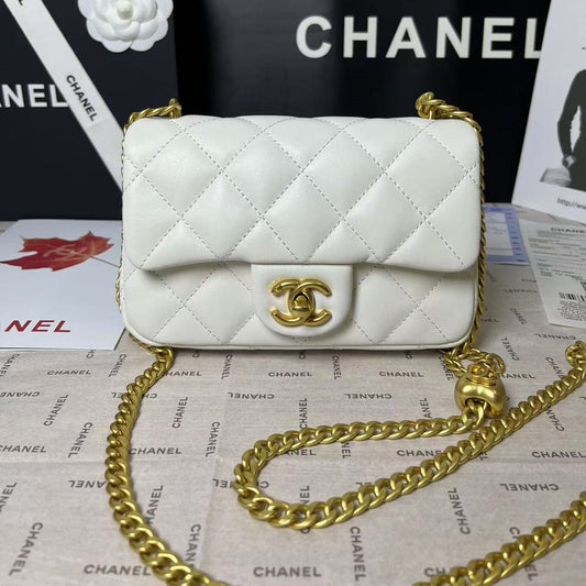 CHANEL 25C Mini Flap 19cm White Lambskin Gold Heart Hardware