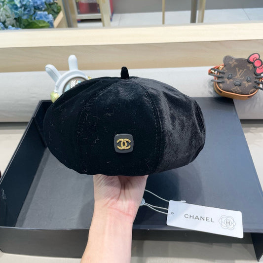 CHANEL BERET HAT IN BLACK VELVET 413324