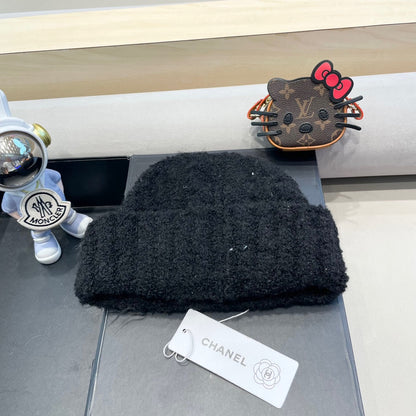 CHANEL BEANIE HAT IN BLACK WOOL 413326