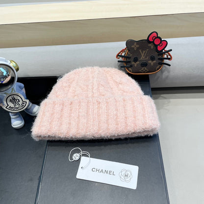 CHANEL BEANIE HAT IN LIGHT PINK WOOL 413329