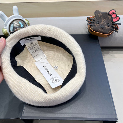 CHANEL BERET HAT IN WHITE COTTON AND LINEN 417832