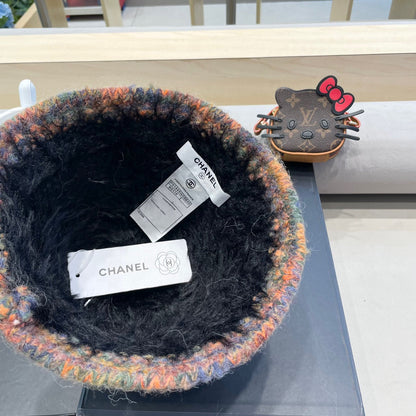 CHANEL BUCKET HAT IN BLACK LAMB FUR 419466
