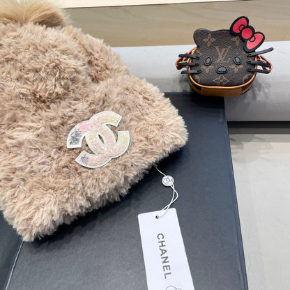 CHANEL BEANIE HAT IN CAMEL BEIGE SOLF FLEECE 419713