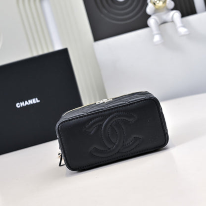 CHANEL 24K Vanity Top Handle 17cm Black Lambskin Silver Hardware