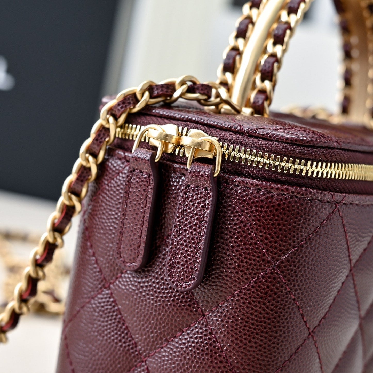 CHANEL 24A Vanity Top Handle 16cm Burgundy Grained Calfskin Gold Hardware