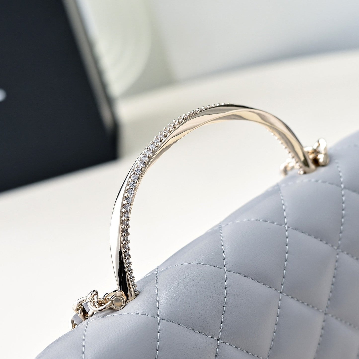 CHANEL 24K Woc Top Handle 19cm Light Grey Lambskin Light Gold Hardware