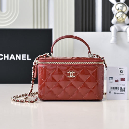 CHANEL 24P Vanity Top Handle 16.5cm Black Patent Calfskin Light Gold Hardware