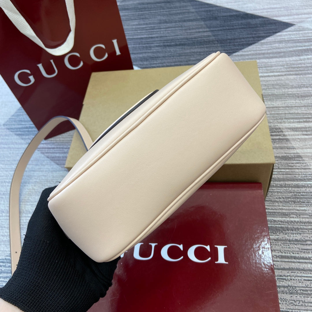 Gucci BLONDIE MINI SHOULDER BAG 21 IN WHITE CALFSKIN
