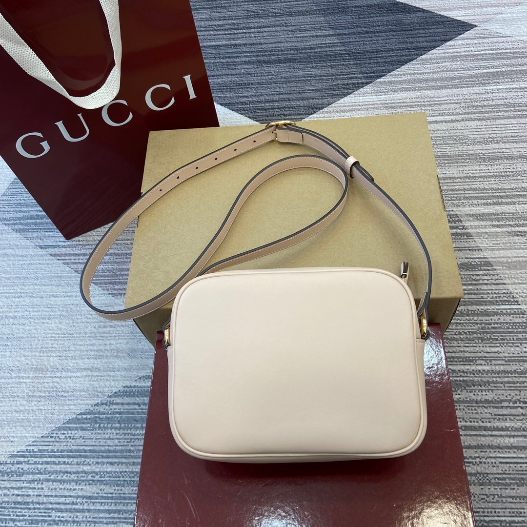 Gucci BLONDIE MINI SHOULDER BAG 21 IN WHITE CALFSKIN