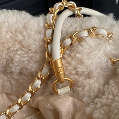 CHANEL 24K Hobo 22 Bag 20cm Beige Wool Fur