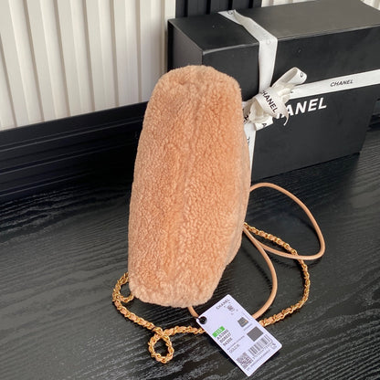 CHANEL 24K Hobo 22 Bag 20cm Brown Wool Fur