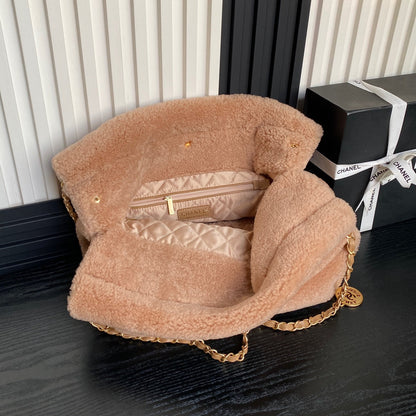 CHANEL 24K Hobo 22 Bag 39cm Brown Wool Fur