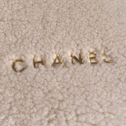 CHANEL 24K Hobo 22 Bag 35cm Beige Wool Fur